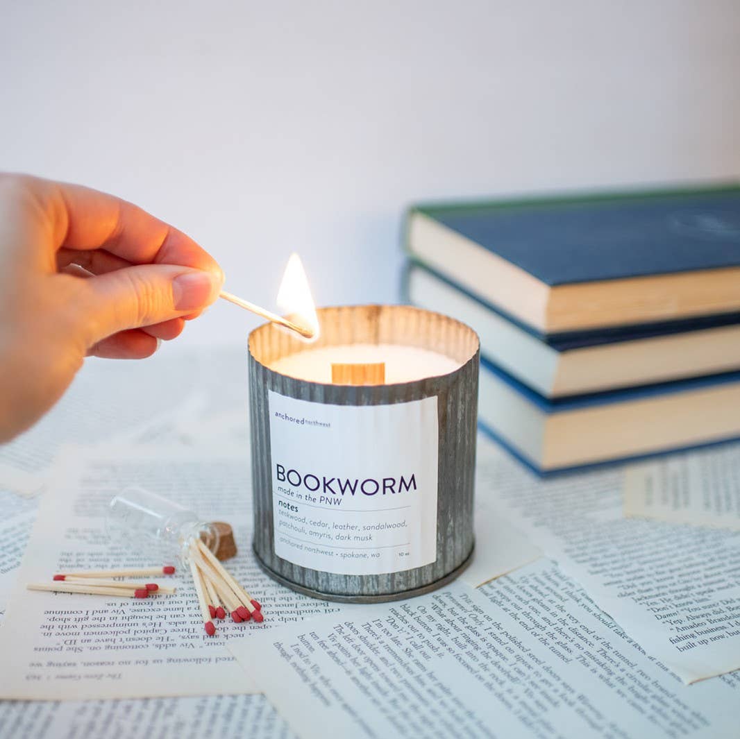 Best Friend 10 oz Wood Wick Scented Rustic Farmhouse Soy Candle - T & R Underground Books