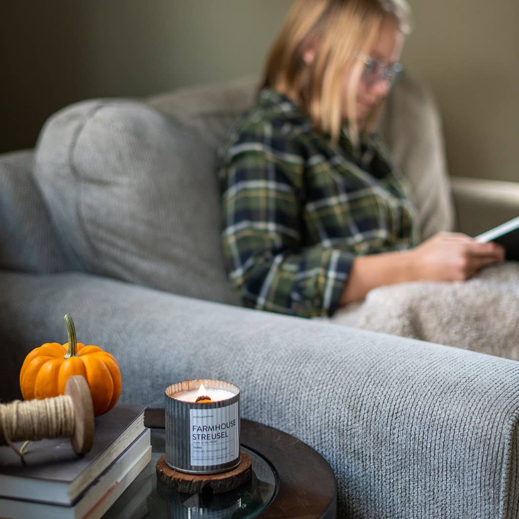 Best Friend 10 oz Wood Wick Scented Rustic Farmhouse Soy Candle - T & R Underground Books