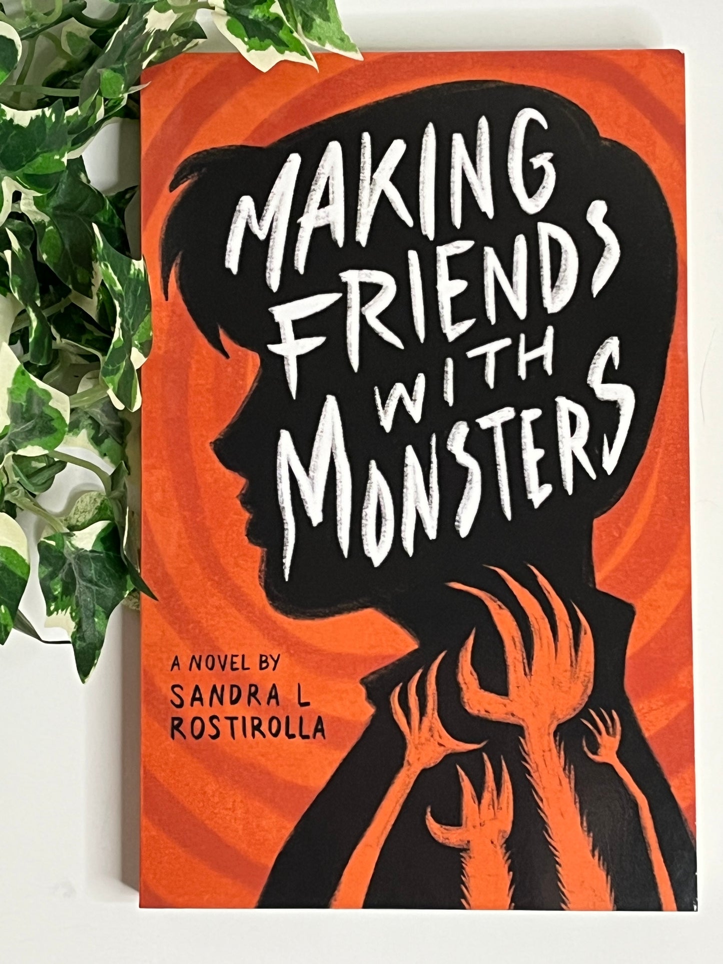 Making Friends with Monsters - Paperback, 2023 (Rostirolla, Sandra L)